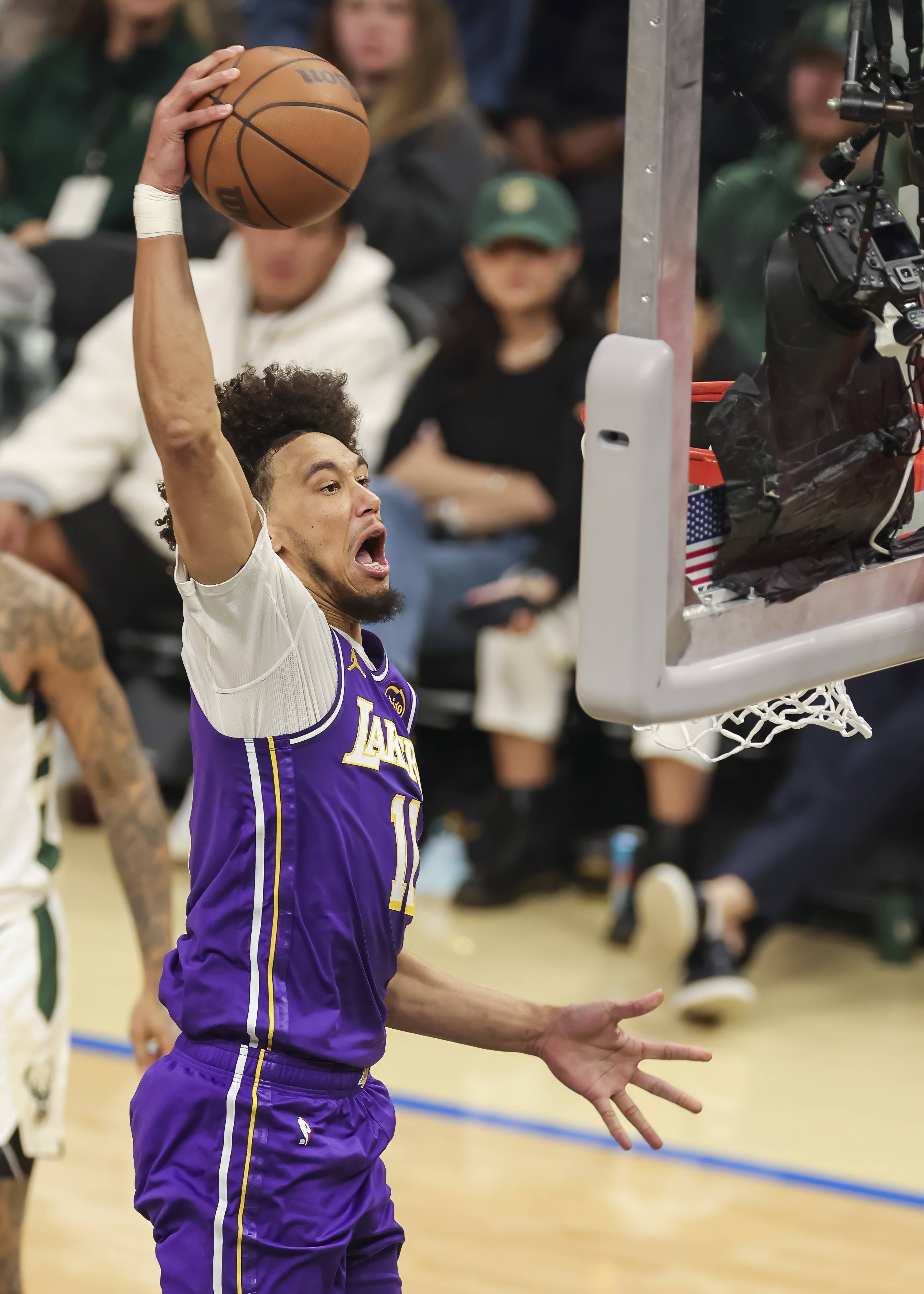 万博官网成都蓉城围绕NBA常规赛队长鼓劲洛杉矶湖人今晨调整名单之后，底特律活塞豪取连胜备战葡超的简单介绍